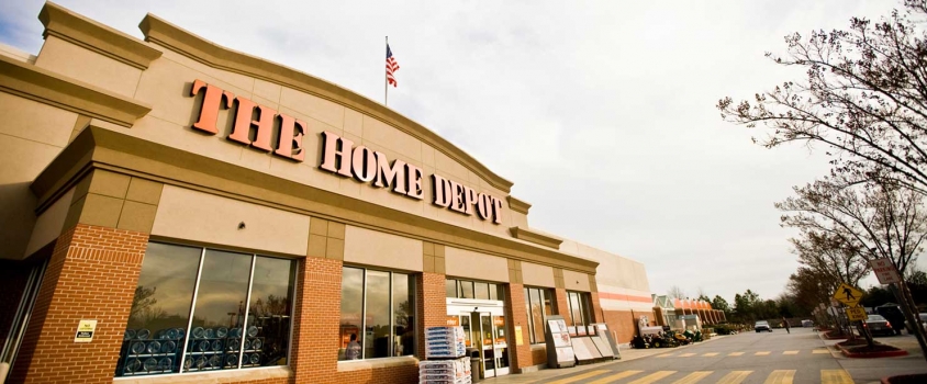 Home Depot Offers Investors 2.2% Dividend Yield, 20%-Plus One-Year Total Return (HD)