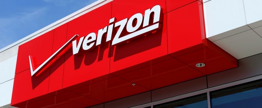Verizon Dividend Yields Nearly 5% (VZ)