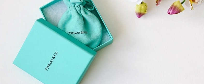 Tiffany & Co. Offers 17 Consecutive Annual Dividend Hikes (TIF)